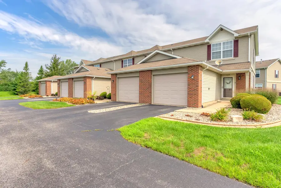 877 Flagstone Drive, Dyer, IN 46311 - #3