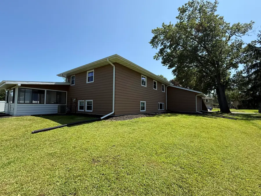 762 Dunewood Drive, Chesterton, IN 46304 - #2