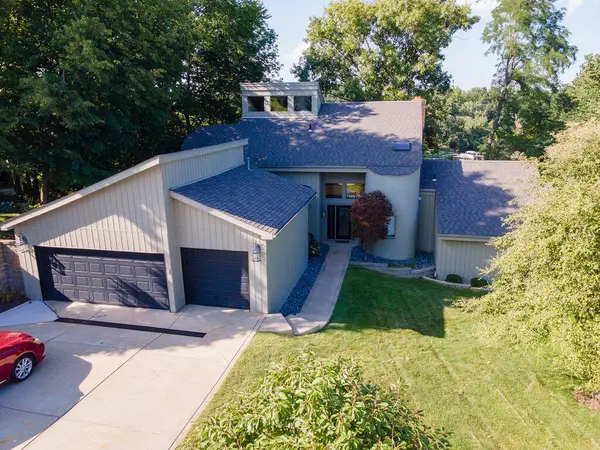 427 Wessex Road, Valparaiso, IN 46385