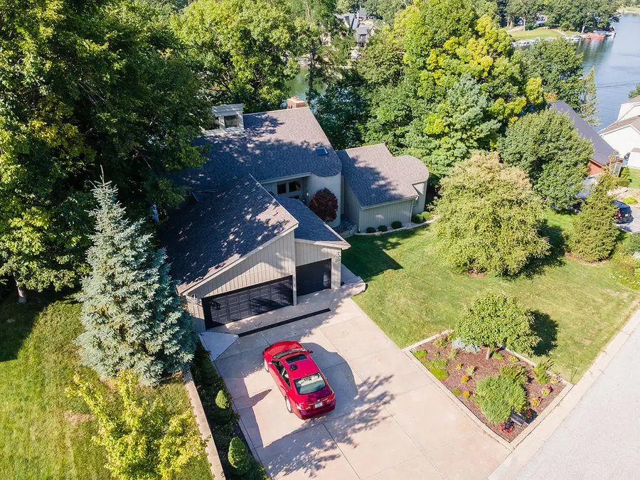 427 Wessex Road, Valparaiso, IN 46385 - #3
