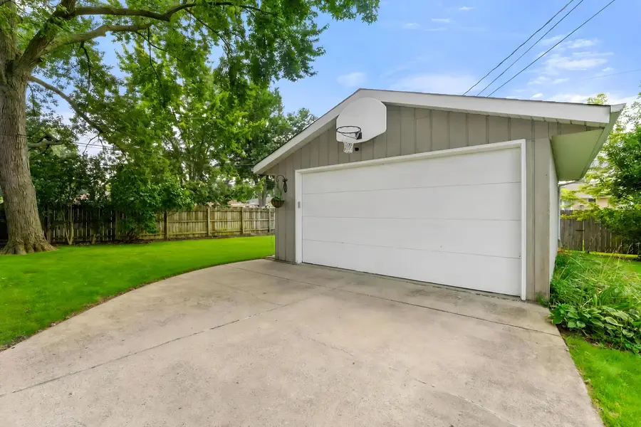 8134 Columbia Avenue, Munster, IN 46321 - #3