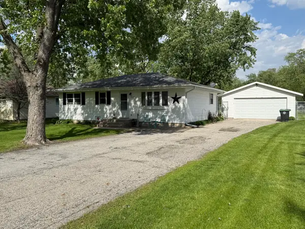 7727 Dakota Street, Hobart, IN 46410