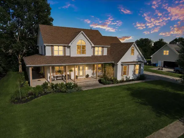 1909 Catkin Circle, Chesterton, IN 46304