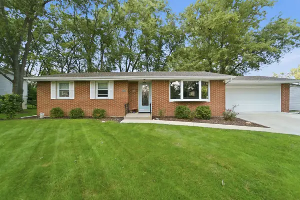 512 Mary Lane, Crown Point, IN 46307
