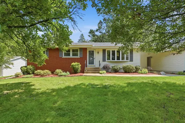 8041 Rhode Court, Dyer, IN 46311