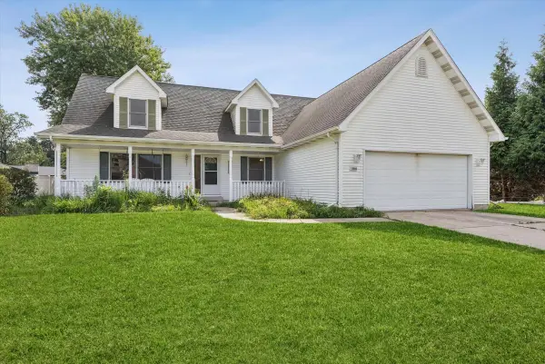 1184 Woodland Drive, Chesterton, IN 46304