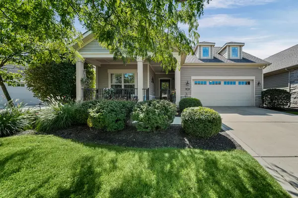 3074 Indian Summer Circle, Valparaiso, IN 46385