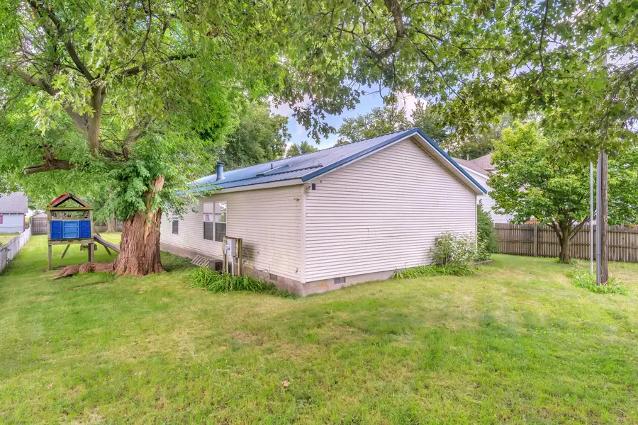 272 E High Street, Wheatfield, IN 46392 - #3
