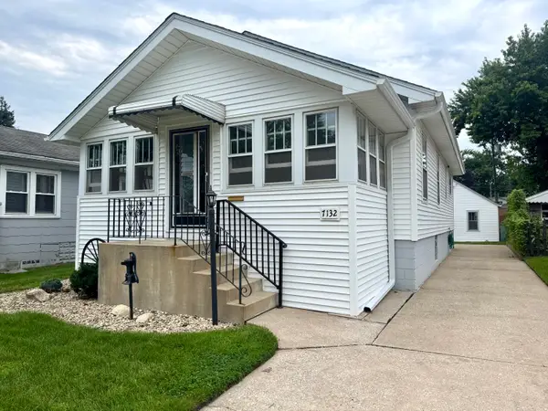 7132 Alexander Avenue, Hammond, IN 46323