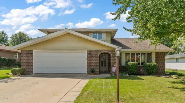 715 Saratoga Street, Crown Point, IN 46307