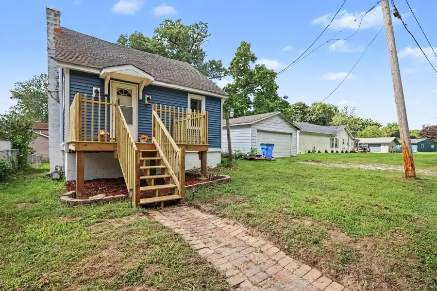 1705 N Longshore Drive, Walkerton, IN 46574 - #2