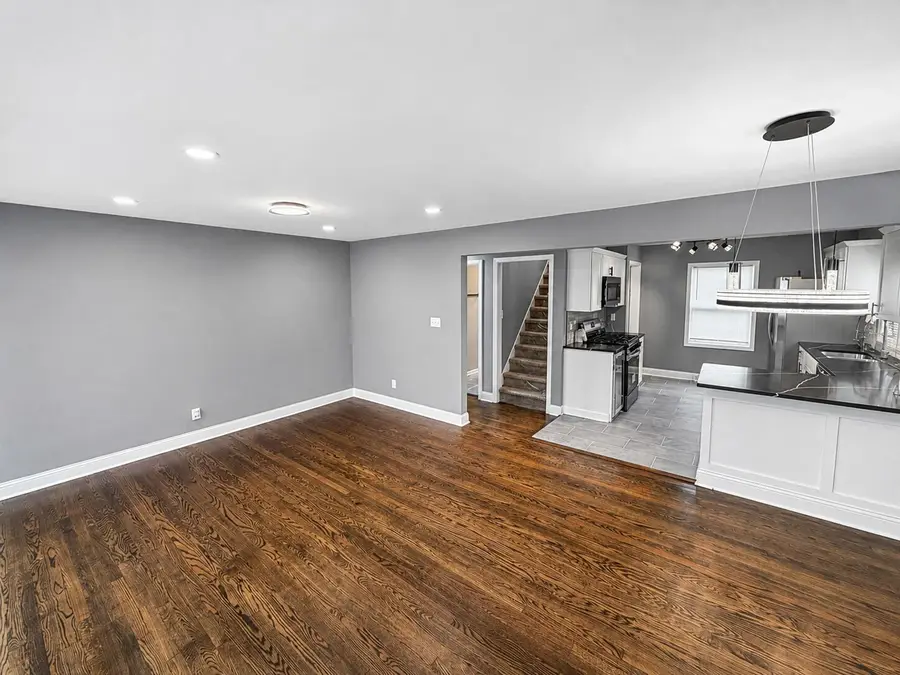 3931 Clough Avenue, Highland, IN 46322 - #2