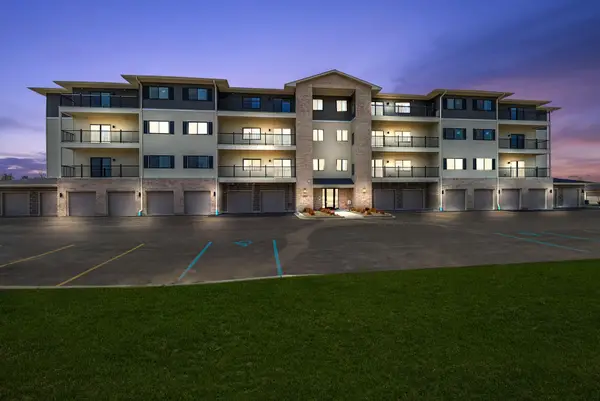 2034 W 75th Place #46, Merrillville, IN 46410