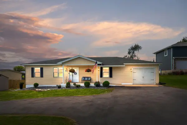 10736 Forestdale Street, St. John, IN 46373