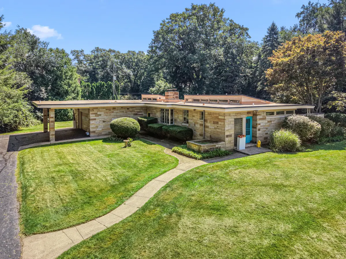 19 Greenacres, La Porte, IN 46350 - #1