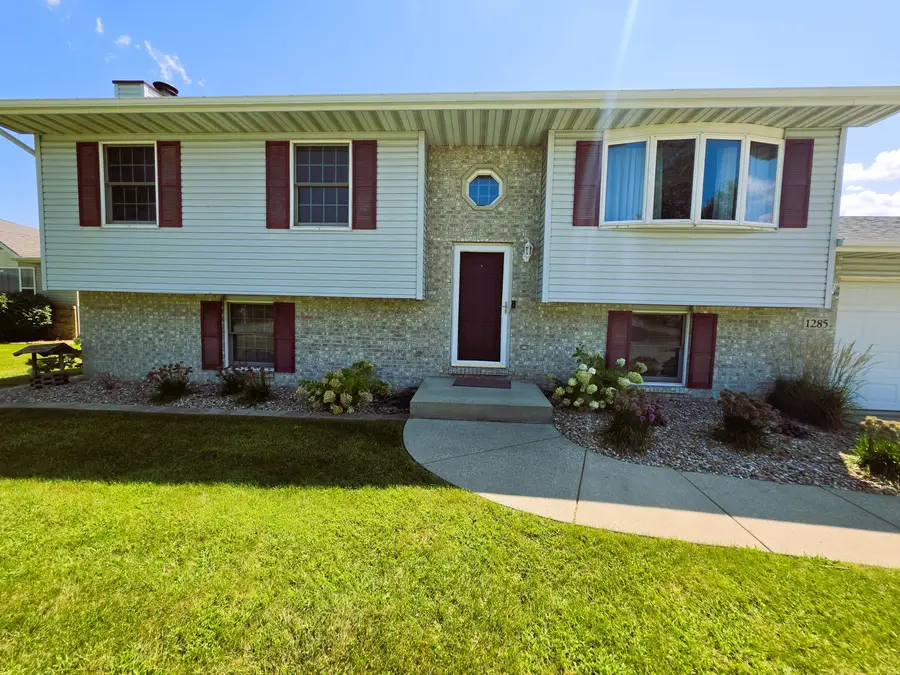 1285 W 98th Avenue, Crown Point, IN 46307 - #2