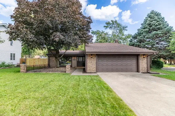 9425 Oriole Drive, Munster, IN 46321