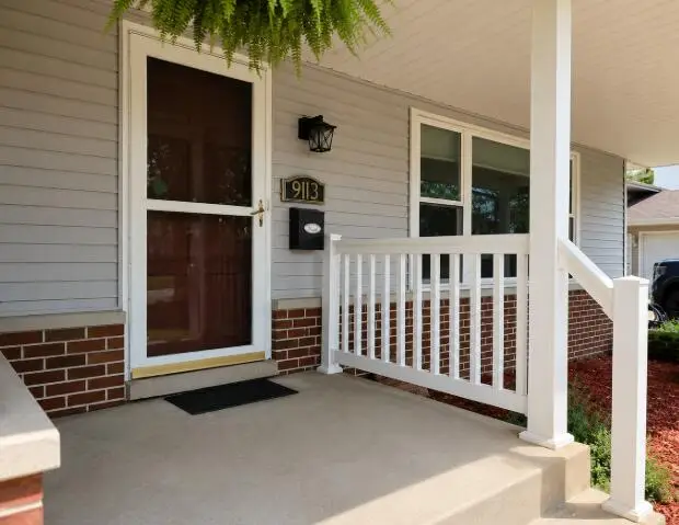 9113 Idlewild Drive, Highland, IN 46322 - #2