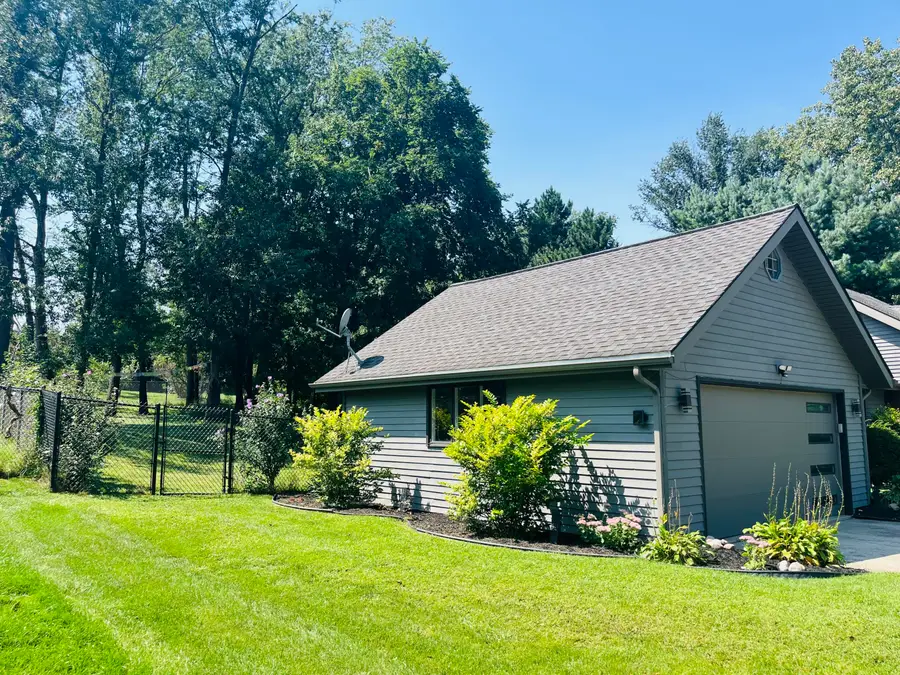 632 Woodstone Path, Valparaiso, IN 46385 - #3