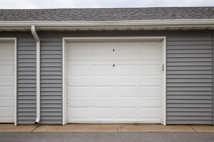 8211 Lincoln Circle #A, Merrillville, IN 46410 - #2