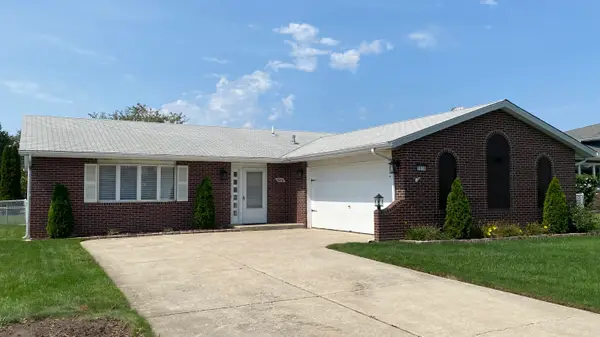 9814 Lincoln Court, Crown Point, IN 46307