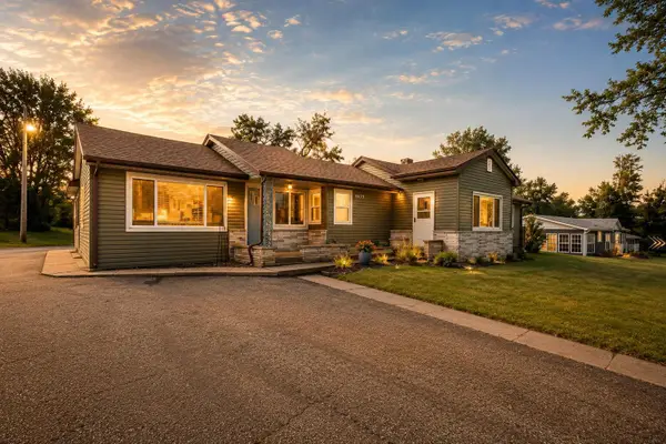 4975 E 73rd Avenue, Merrillville, IN 46410