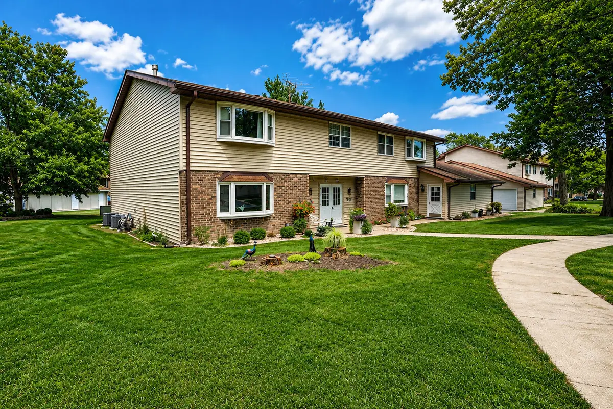 1845 Burgundy Street, Schererville, IN 46375 - #1
