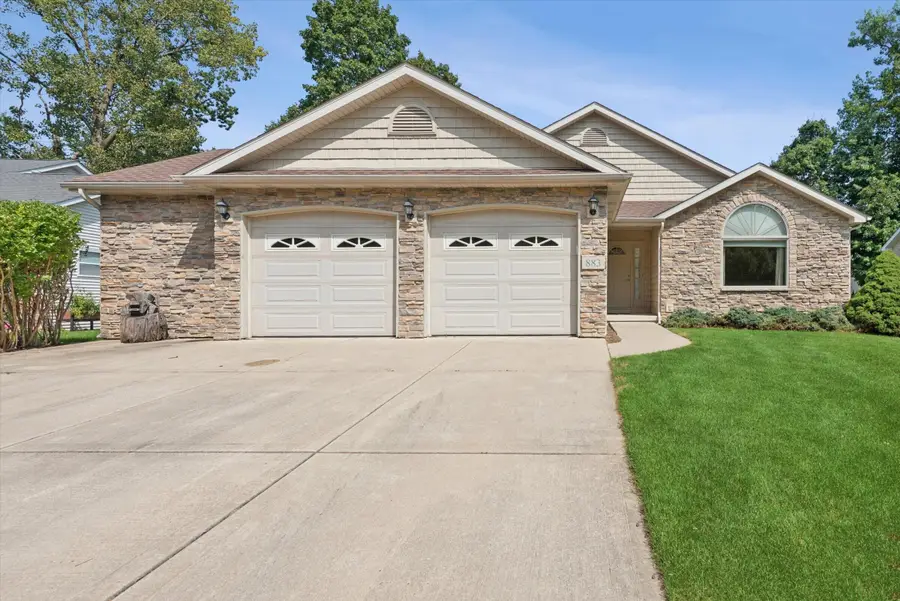 883 Hemingway Trail, Valparaiso, IN 46383 - #2