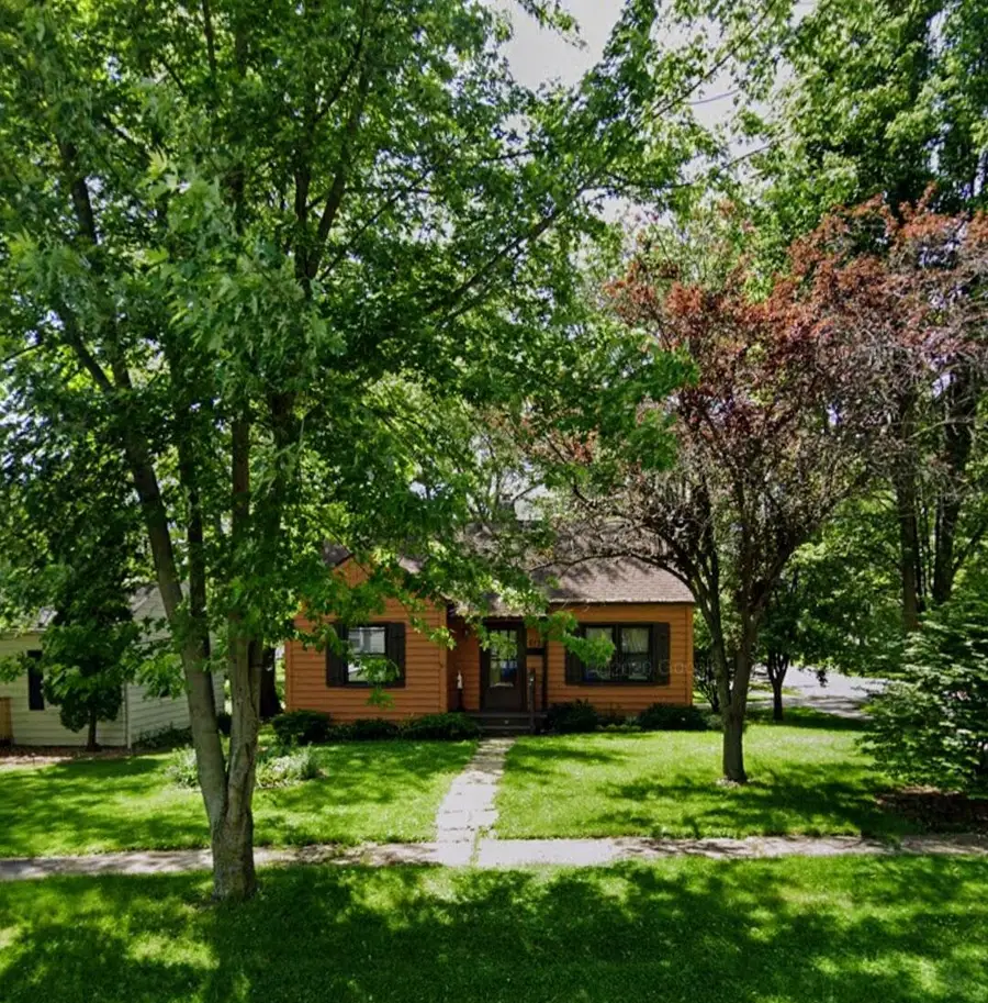 613 Madison Street, Valparaiso, IN 46385 - #2