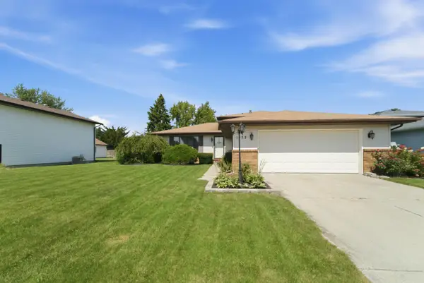1552 W 99th Avenue, Crown Point, IN 46307