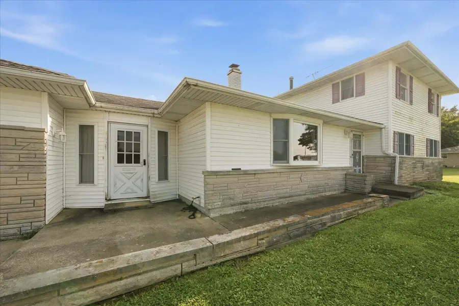 2101 Coolwood Drive, Valparaiso, IN 46385 - #3