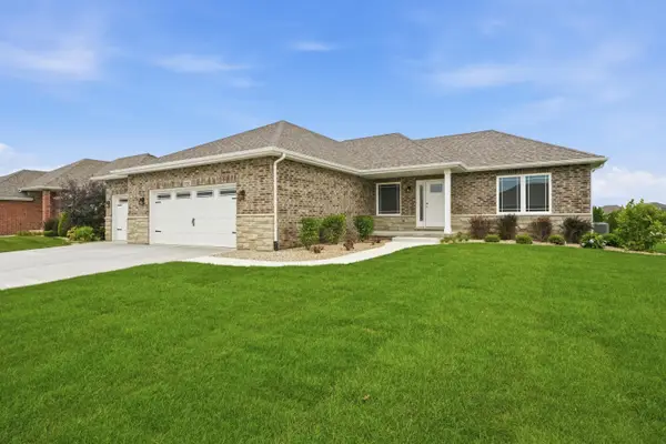 9377 W 106th Place, St. John, IN 46373