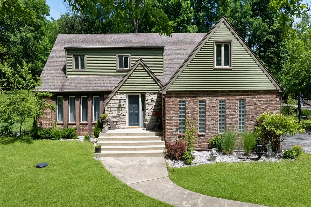 806 W 126th Court, Crown Point, IN 46307 - #1