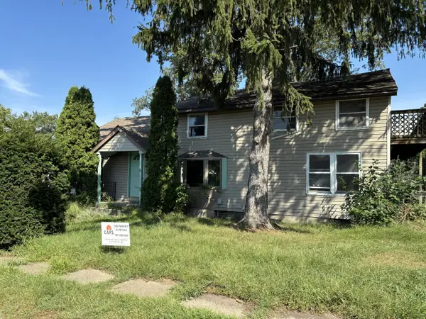 526 Tudor Road, Kingsford Heights, IN 46346