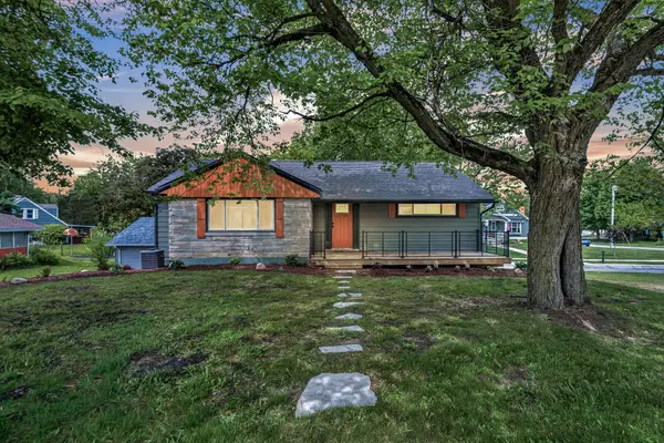 1404 Forest Park Avenue, Valparaiso, IN 46385