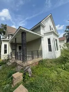 1110 E Cleveland Avenue, Hobart, IN 46342