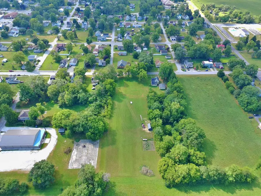 302 W Beaver, Morocco, IN 47963 - #3