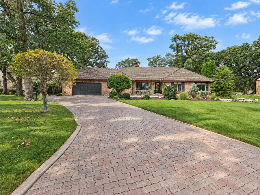 9894 W Oakridge Drive, Saint John, IN 46373 - #3