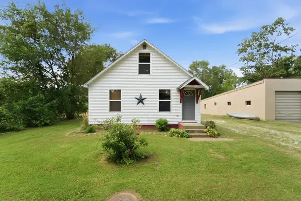 708 S Rose Avenue, Kouts, IN 46347