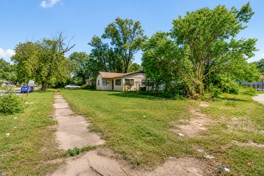 4251 W 22nd Plaza, Gary, IN 46404 - #2