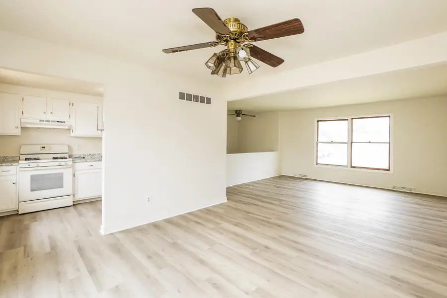 6743 Leland Avenue, Hammond, IN 46323 - #3
