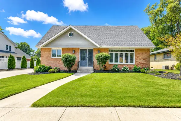 9036 Orchard Drive, Highland, IN 46322