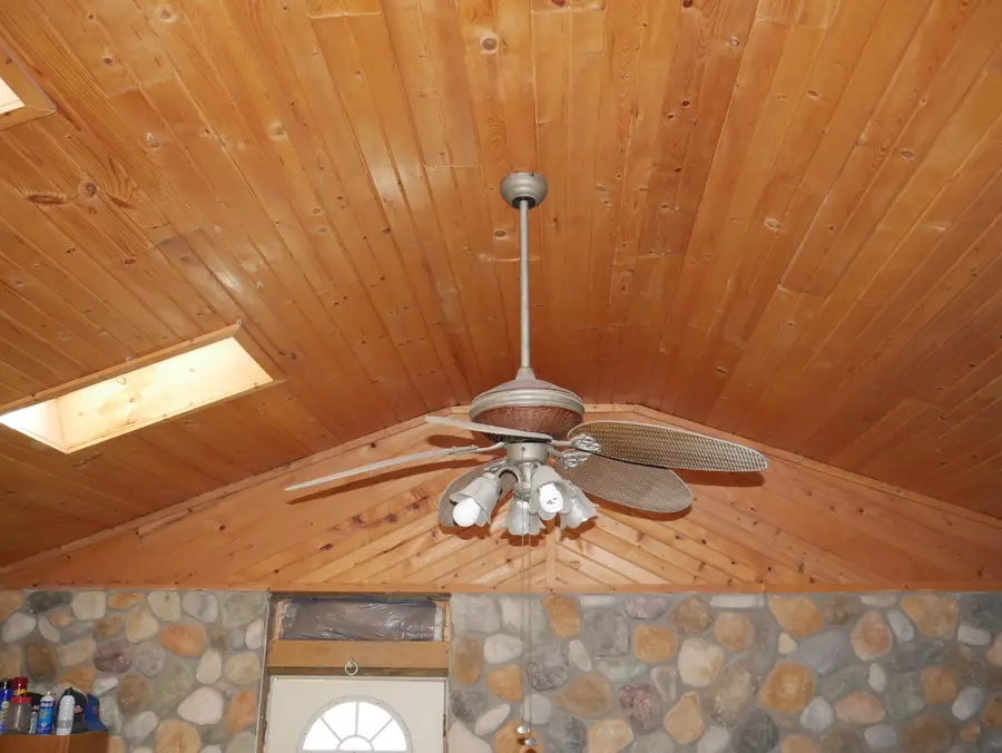 107 E Beaver Street, Morocco, IN 47963 - #3