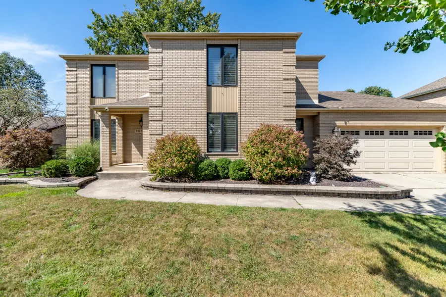 9832 Twin Creek Boulevard, Munster, IN 46321 - #2