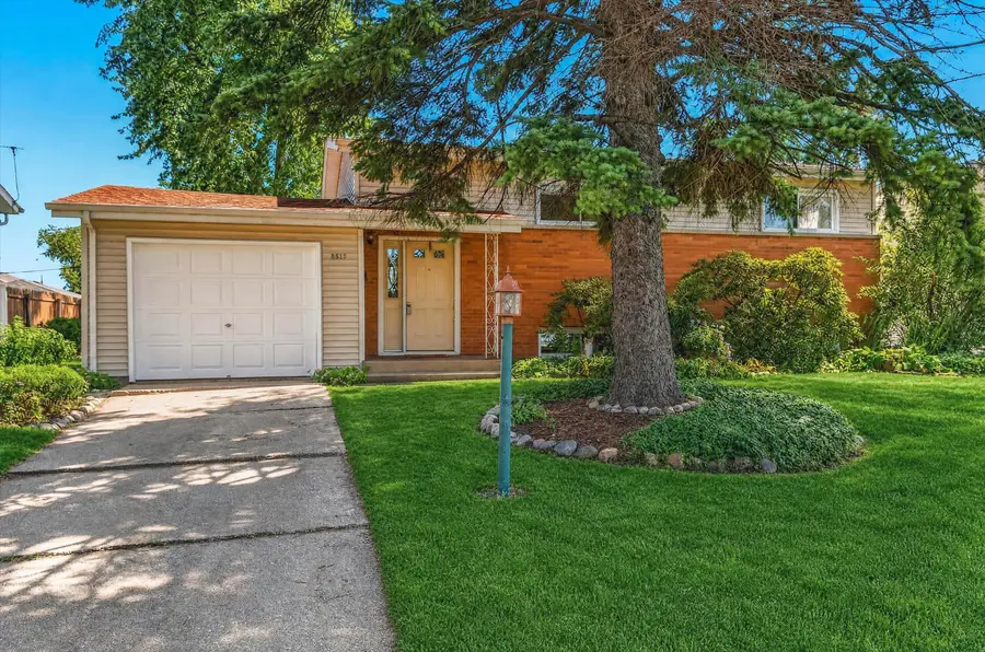 9517 Farmer Drive, Highland, IN 46322 - #2