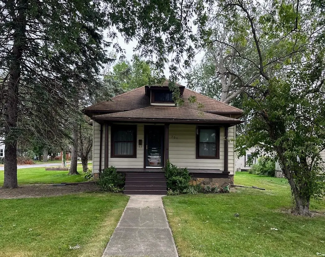 201 S 8th Street, Chesterton, IN 46304 - #1