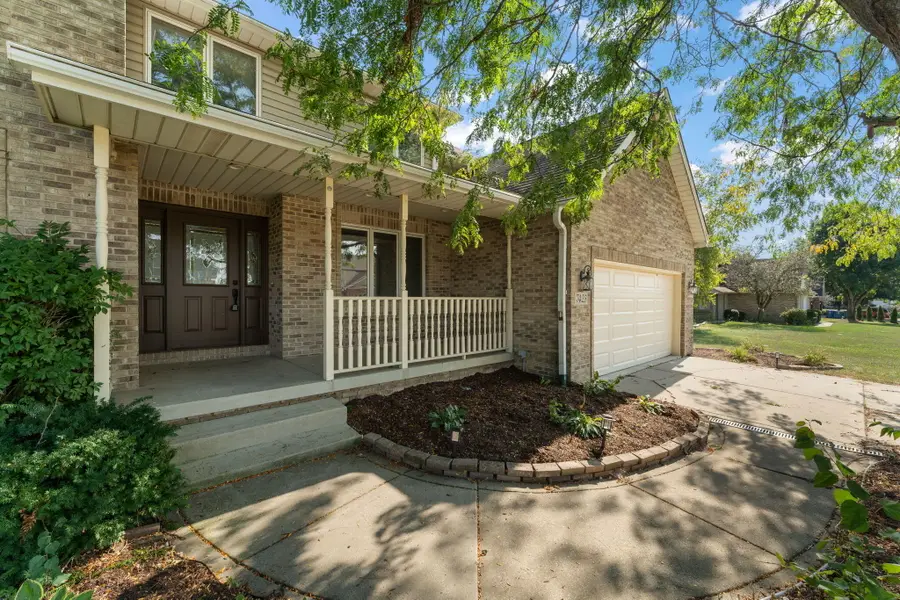 7423 E 106th Avenue, Winfield, IN 46307 - #2