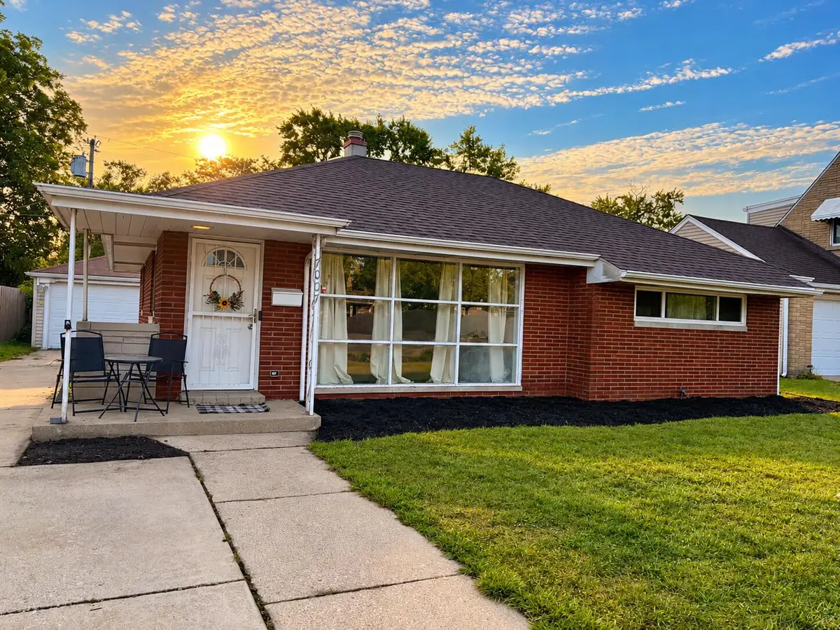 7007 Baring Avenue, Hammond, IN 46324 - #1