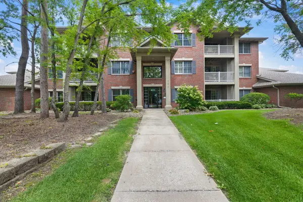 1632 White Oak Circle #2b, Munster, IN 46321