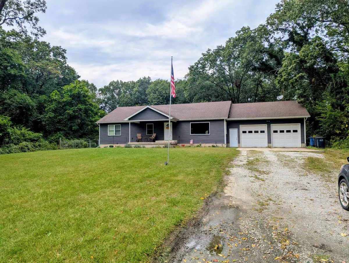 415 Woodlawn Avenue, Michigan City, IN 46360 - #1